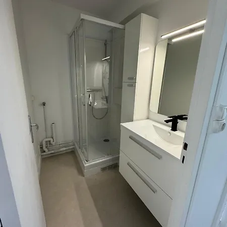 Spacieux A 15min De Paris - Free Parking - Free Wifi Пантен